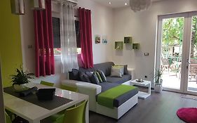 Apartment Adis